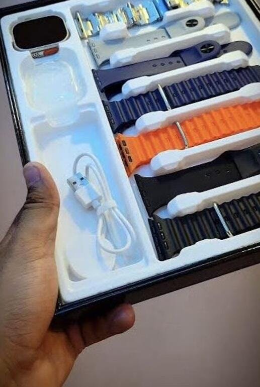 ULTRA 2 SUIT SMART WATCH + 7 STRAPS